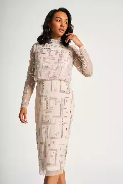 Elegant Deep V-Neck Club Dress Beautiful Hand Embellished Beads Sequins Natural Waist Floor Length Formal Embroidery Pearls